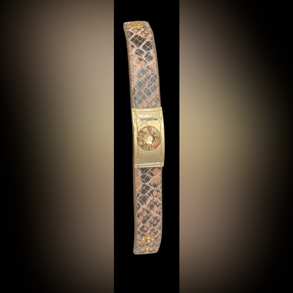 Cuff Bracelet - Picture 10 of 10